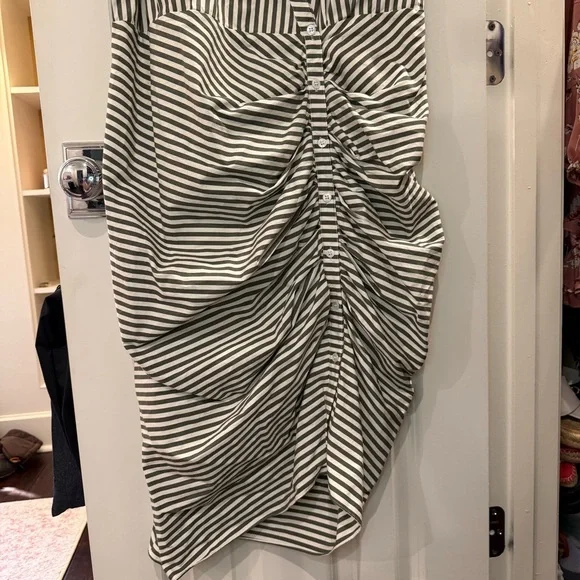 Veronica Beard Striped Asymmetric-Button Midi Dress Green White size 16 - Picture 8 of 15